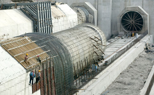 青海公伯峡水电站引水压力钢管施